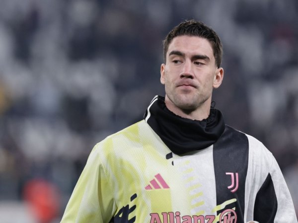 Chuyển động chậm: Juventus có giá 20 triệu euro cho Vlahovic, nhưng anh ấy đã từ chối tất cả các đề nghị chuyển nhượng